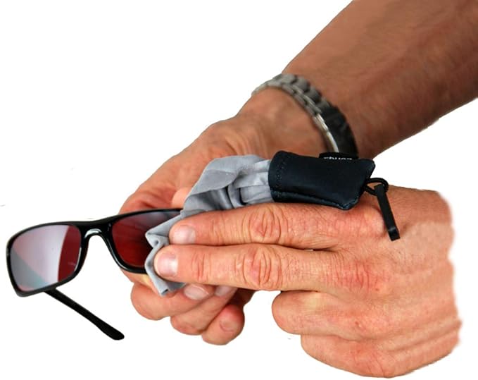 SPUDZ Classic Microfiber Lens Cleaner – Clip-On Pouch, Washable – for Binoculars, Scopes, Glasses, Screens | Alpine Mountain Camo, 6 x 6 Inch