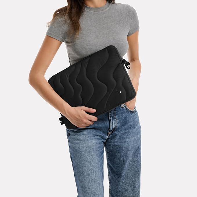 tomtoc 360 Protective Puffy Laptop Sleeve for 16-inch MacBook Pro M4/M3/M2/M1 Pro/Max A3403 A3186 A2991 A2780 A2485 2024-2019, Quilted Design Soft Cute Puffer Bag Case for Dell XPS 16 Laptop